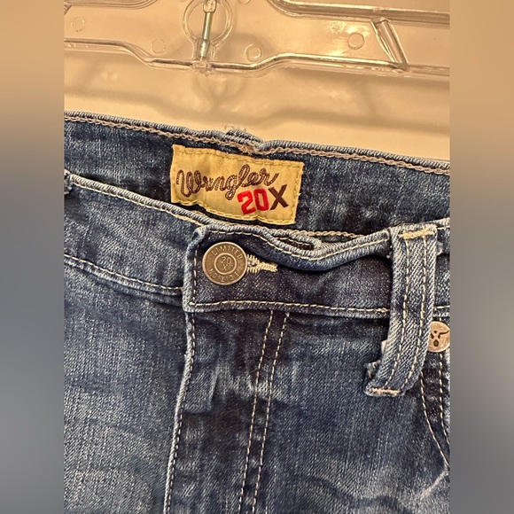 Wrangler 20X Boys Size 14 Regular Straight Leg Jeans Medium Wash Blue - Picture 4 of 7